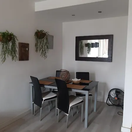 Roomholiday J&a